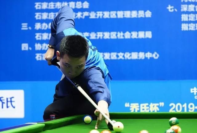 两名外籍主 两名外籍主